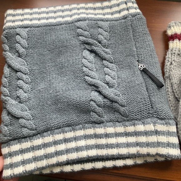 Lululemon neck warmer bundle - Picture 2 of 5